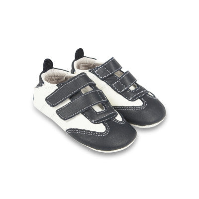 Slider Toddler shoe in Navy and White